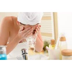 فیس واش | پاک کننده‌های طبیعی صورت را بشناسیم- بهمن 1400