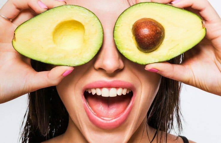 آووکادو6 فواید روغن آووکادو |خواص جادویی روغن آووکادو – بهمن1400