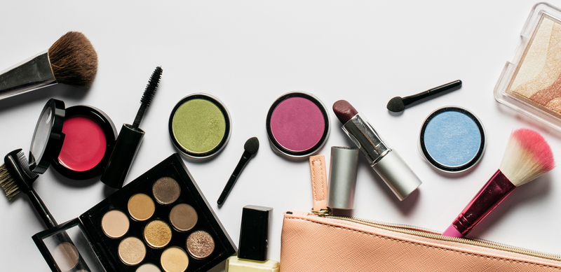 در دوران بارداری آرایش در دوران بارداری | ممنوعیت‌ها و حساسیت های خانم‌ها برای