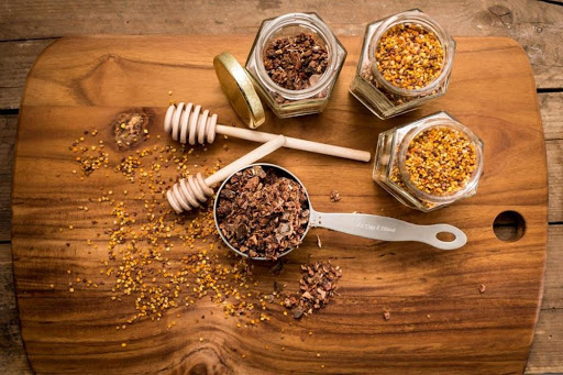 موم4 فواید بره موم درمانگر | هدیه ای شگفت انگیز از زنبور عسل